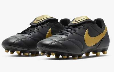 scarpe di calcio nike